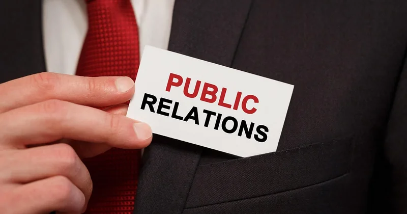Les relations publiques passées : entre rumeurs et confirmations